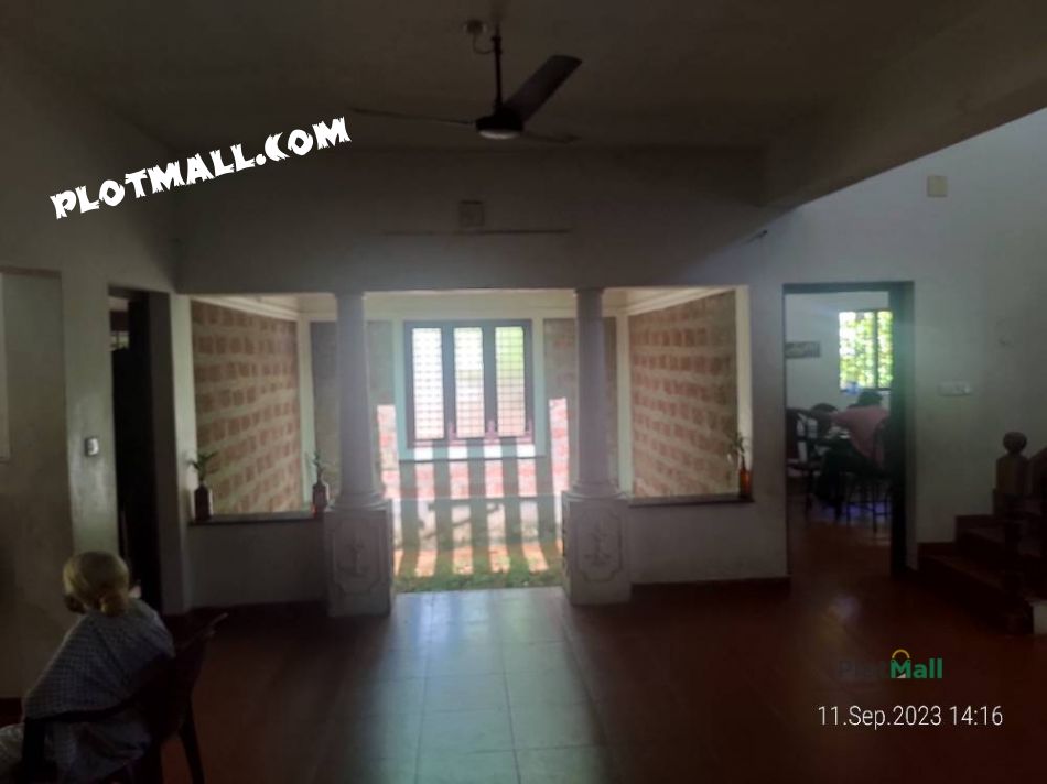House / Villa For Sale