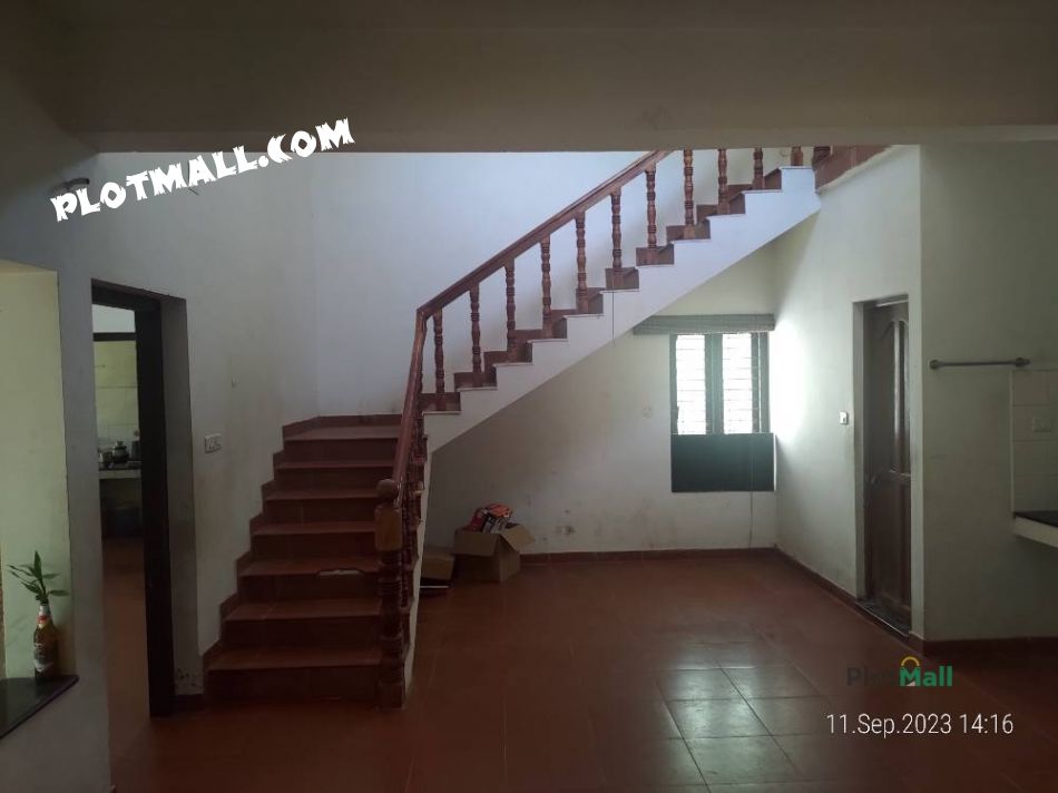House / Villa For Sale