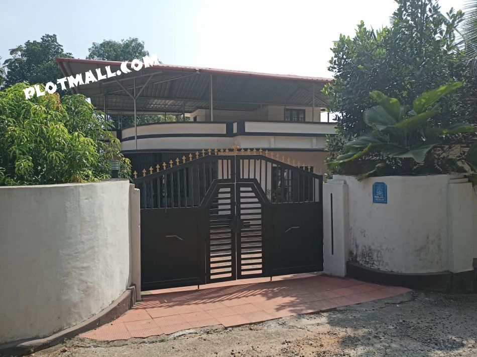 House / Villa For Sale
